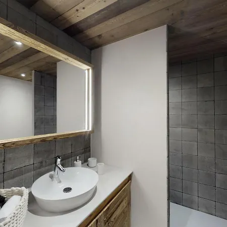 Chalet D'exception Avec Sauna Et Cheminee - 12 Pers, 6 Pieces - Fr-1-575-32 Chalet *